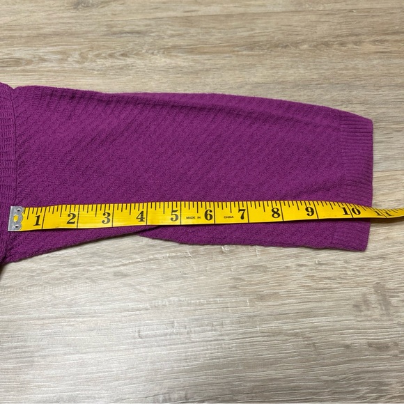 Lot of 2 Womens 3/4 Length Sleevee Sweaters - Picture 4 of 11